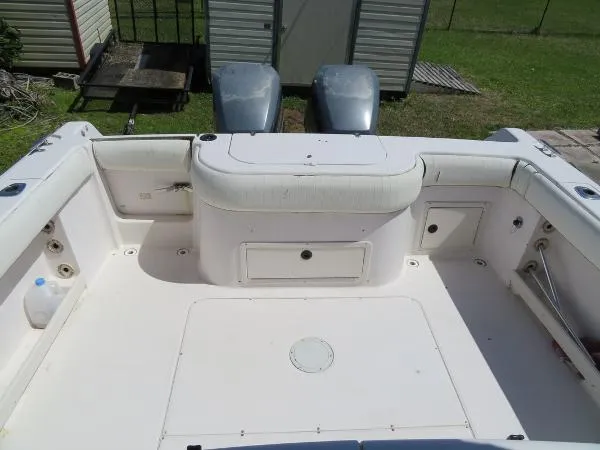 Slide: The Image of Grady-White Bimini 306 2000 - 8