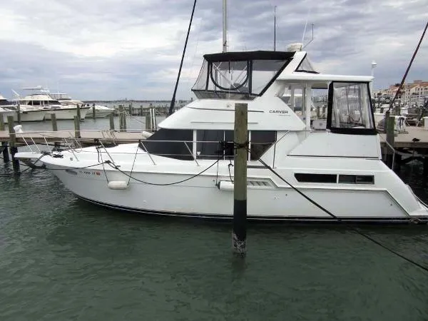 Slide: The Image of Carver Yachts 355 Motor Yacht 1997 - 0