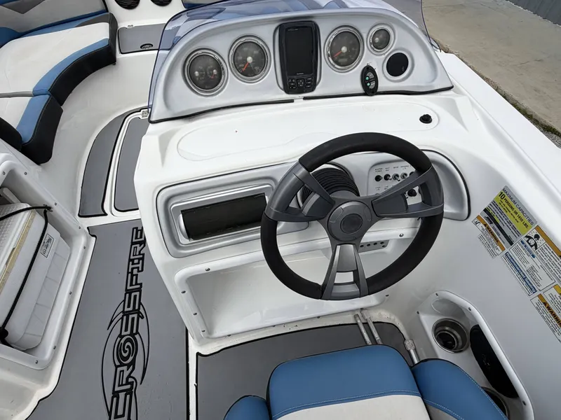 Slide: The Image of Hurricane SS203 CROSSFIR 2015 - 17