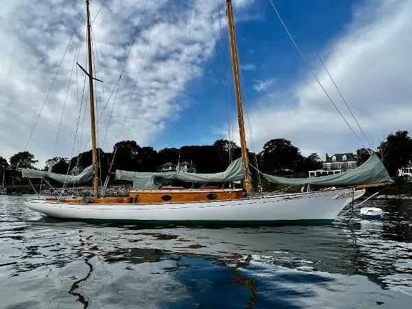 Slide: The Image of Herreshoff Araminta 1954 - 10