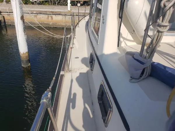 Slide: The Image of Gulfstar 36 Trawler 1973 - 10