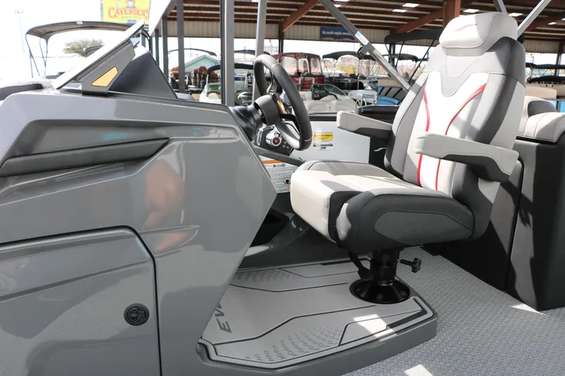 Slide: The Image of Captain's seat of 2026 Evotti 723QL boat, featuring modern design and ergonomic controls. - 39