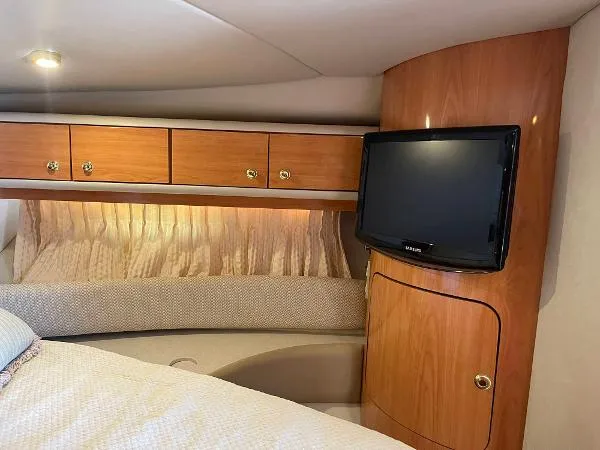 Slide: The Image of Regal 4160 Commodore 2000 - 9