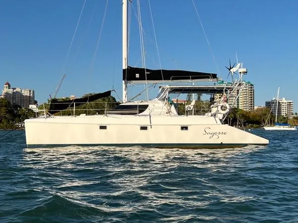 Slide: The Image of Manta 38 1995 - 2