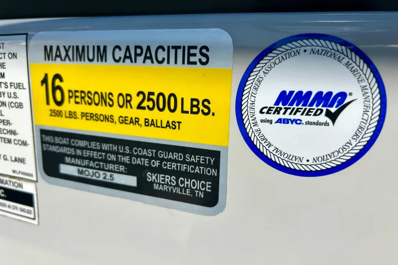 Slide: The Image of 2012 Moomba Mojo 2.5 boat stereo system with Wet Sounds control panel. - 60