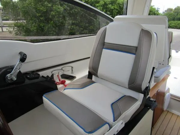 Slide: The Image of Cutwater C-24 Sport Coupe 2017 - 11