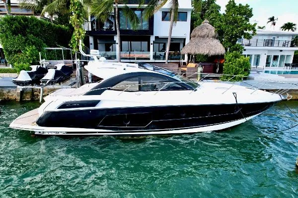 Slide: The Image of Sunseeker San Remo 48 2014 - 0