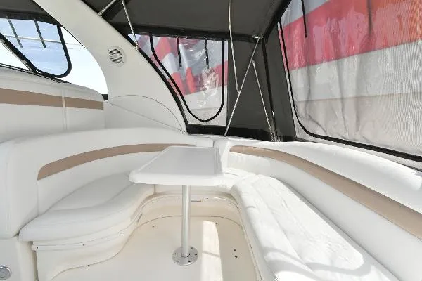 Slide: The Image of Sea Ray 320 Sundancer 2004 - 5