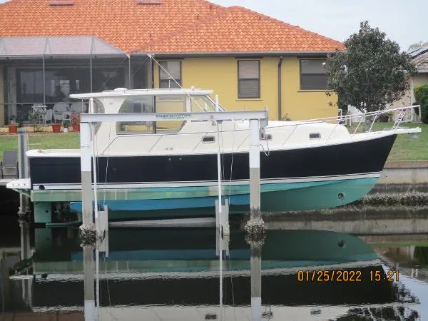 Slide: The Image of Mainship 34 Pilot Hard Top 2007 - 2