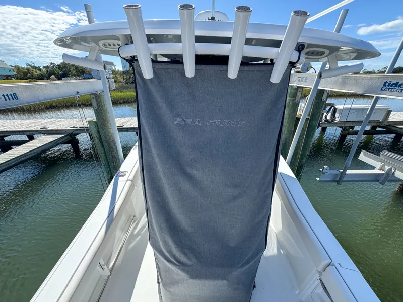 Slide: The Image of Sea Hunt Ultra 239 SE boat, 2023 model, at dock. - 37