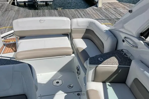 Slide: The Image of Crownline Boats 294 CR 2018 - 4