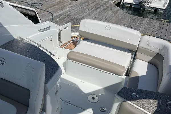 Slide: The Image of Crownline Boats 294 CR 2018 - 5
