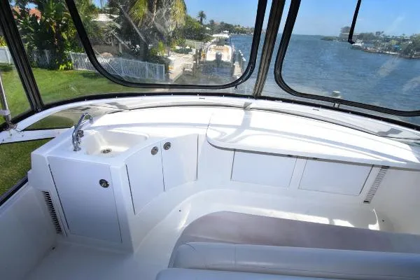 Slide: The Image of Carver Yachts 38 Sport Sedan 2006 - 9