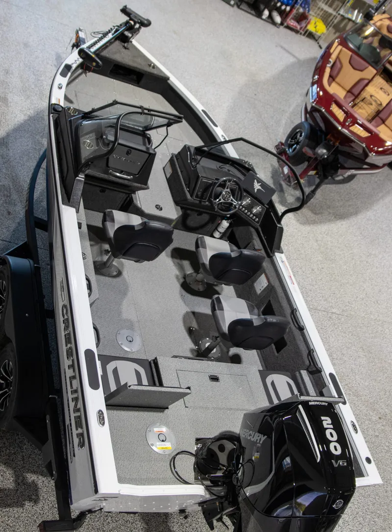 Slide: The Image of Crestliner 1850 Fish Hawk WT 2026 - 4