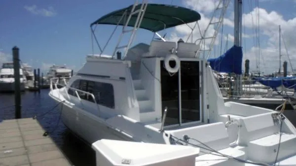 Slide: The Image of Mainship 40 Sedan Bridge 1994 - 1