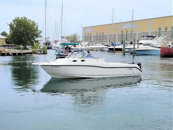 Slide: The Image of Boston Whaler 305 Conquest 2005 - 0