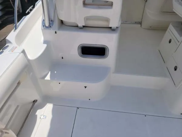 Slide: The Image of Boston Whaler 305 Conquest 2005 - 11