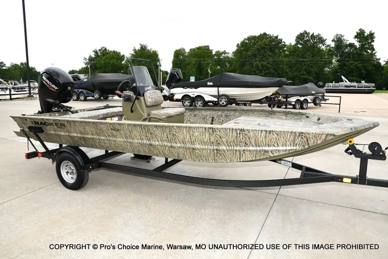 Slide: The Image of Tracker Grizzly 1860 CC 2026 - 61