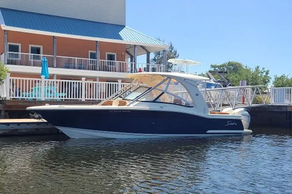 Slide: The Image of Scout 275 Dorado 2018 - 5