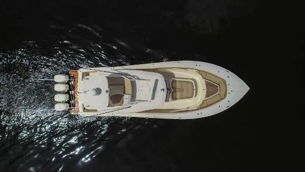 Slide: The Image of Scout 420 LXF 2017 - 3