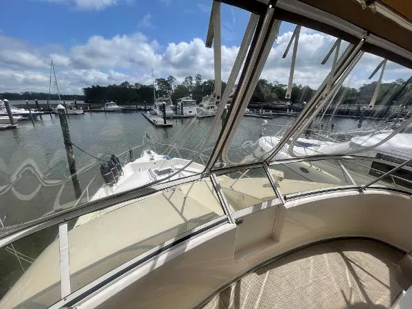 Slide: The Image of Sea Ray 440 Express Bridge 1998 - 11