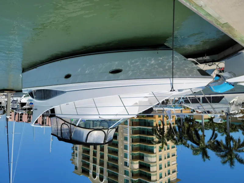 Slide: The Image of Carver Yachts 360 Mariner 2004 - 1