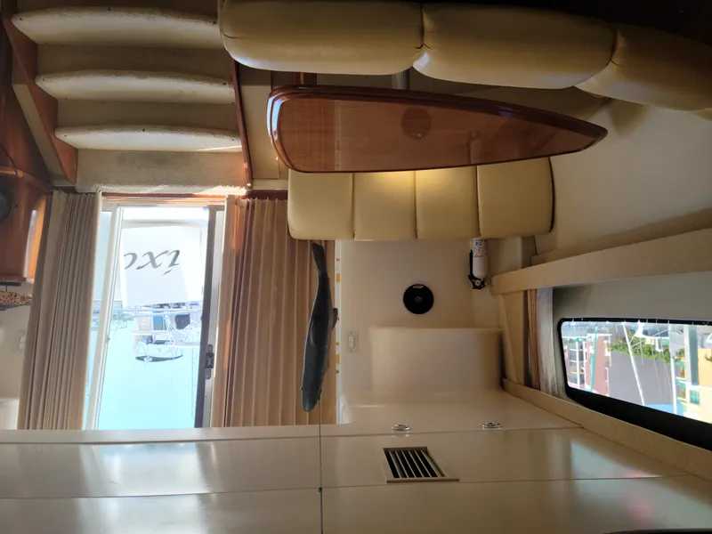 Slide: The Image of Carver Yachts 360 Mariner 2004 - 8