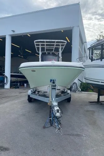 Slide: The Image of Bayliner T20 CC 2021 - 2