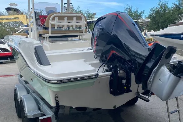 Slide: The Image of Bayliner T20 CC 2021 - 9