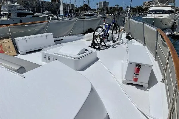 Slide: The Image of Hatteras Extended Deckhouse Motor Yacht 1981 - 5