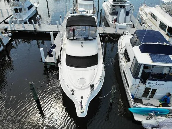 Slide: The Image of Silverton 39 Motor Yacht 2003 - 1