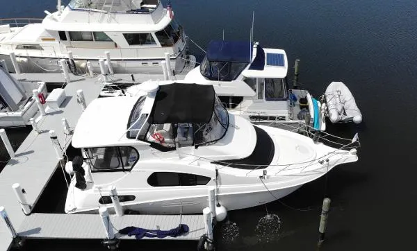 Slide: The Image of Silverton 39 Motor Yacht 2003 - 3