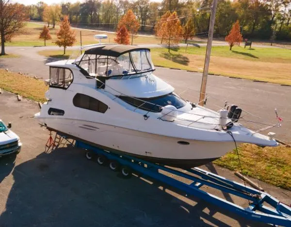 Slide: The Image of Silverton 39 Motor Yacht 2003 - 6