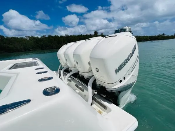 Slide: The Image of SeaVee 39 2013/2016 2013 - 8