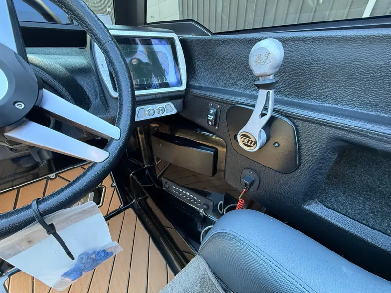 Slide: The Image of Malibu Wakesetter 23 LSV 2018 - 176