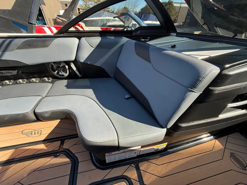 Slide: The Image of Malibu Wakesetter 23 LSV 2018 - 178