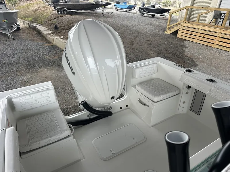 Slide: The Image of Parker Marine 230 Coastal Elite 2026 - 10