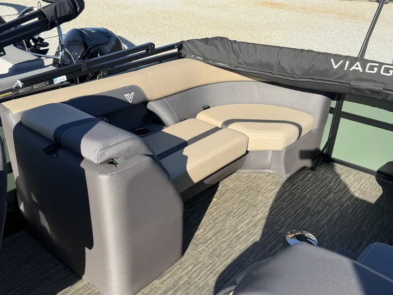 Slide: The Image of Viaggio Lago X TRITOON-HONDA 250 2026 - 8