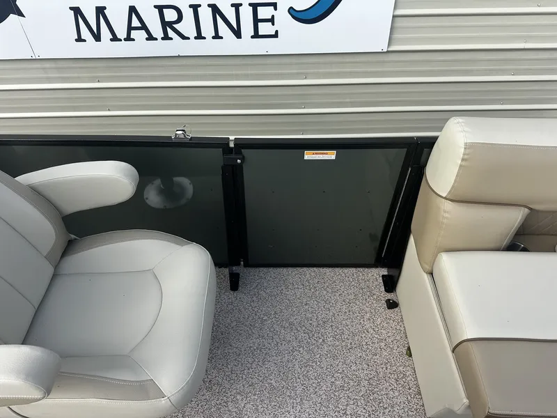 Slide: The Image of Veranda Vista View 20RC 2026 - 6