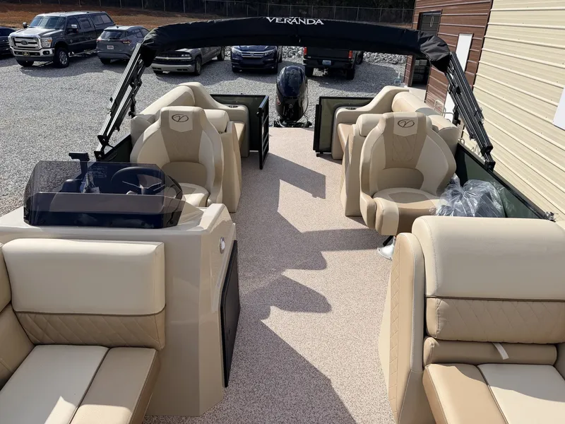 Slide: The Image of Veranda Vista View Series 22RC-BITOON-115HP 2026 - 15