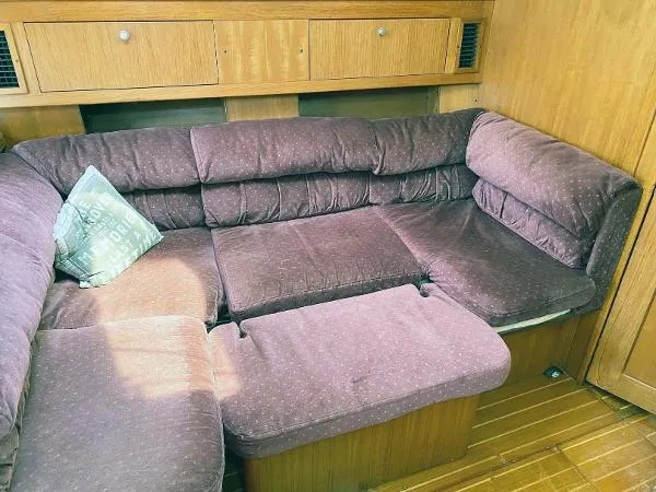 Slide: The Image of Hunter 460 Sloop 2001 - 4