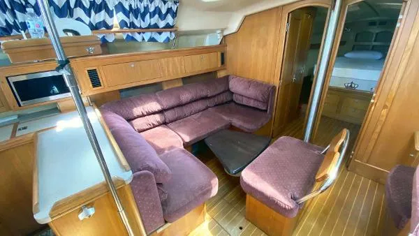 Slide: The Image of Hunter 460 Sloop 2001 - 5