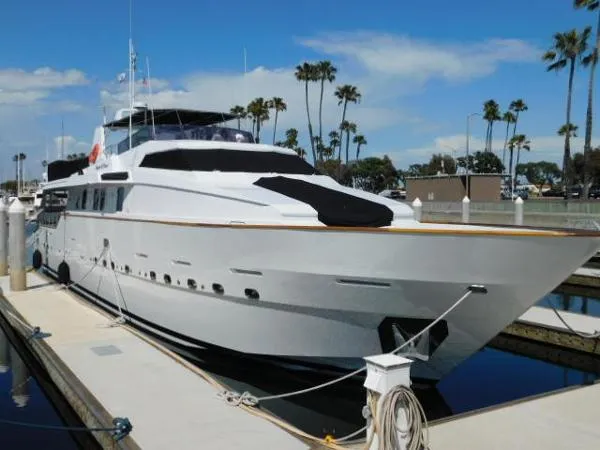 Slide: The Image of Azimut Motor Yacht 1990 - 5