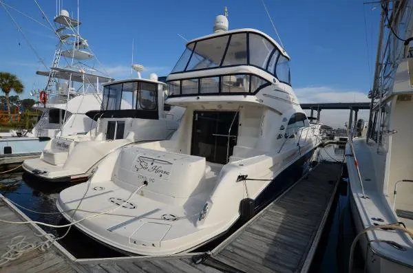 Slide: The Image of Sea Ray 550 Sedan Bridge 2005 - 1