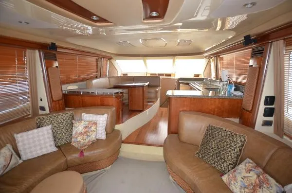 Slide: The Image of Sea Ray 550 Sedan Bridge 2005 - 11