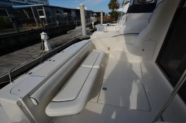 Slide: The Image of Sea Ray 550 Sedan Bridge 2005 - 2