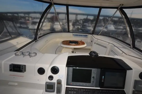 Slide: The Image of Sea Ray 550 Sedan Bridge 2005 - 6
