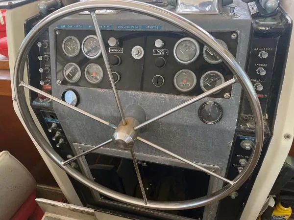 Slide: The Image of Chris-Craft Commander 1967 - 2