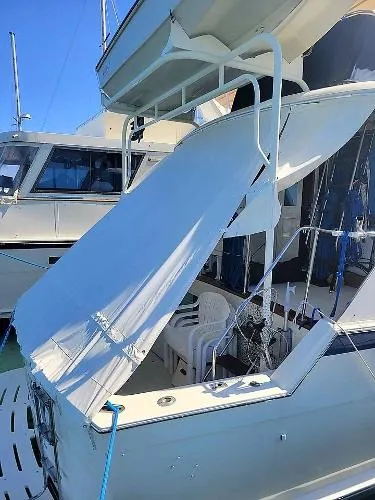 Slide: The Image of Hatteras 53 Yachtfish/Cockpit Motorycht 1987 - 6