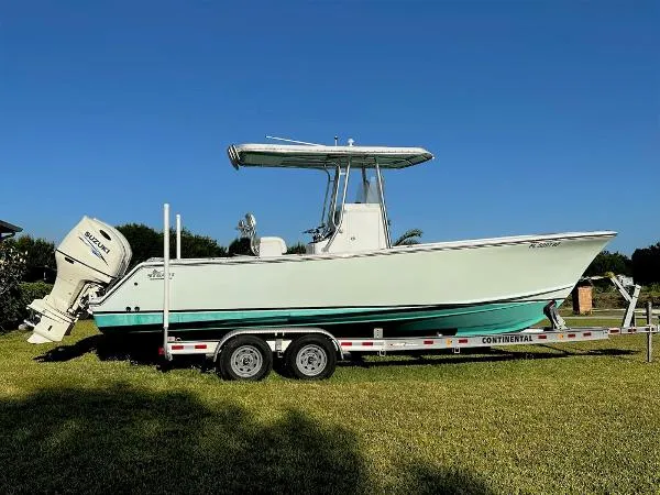 Slide: The Image of Stuart Boatworks 27 CC 2016 - 0